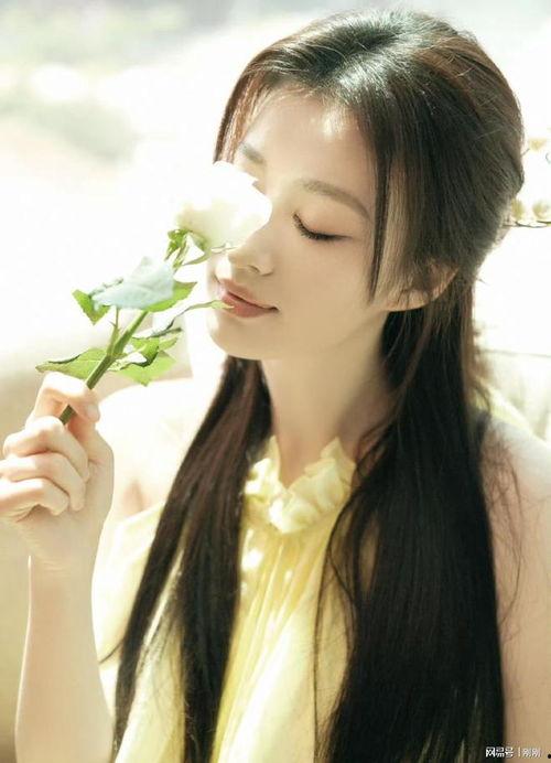 王楚然吃瓜爆料图片大全,图片大全揭秘娱乐圈幕后故事