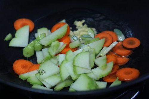 瓜叔今日吃瓜人人吃瓜,全民共享瓜界盛宴