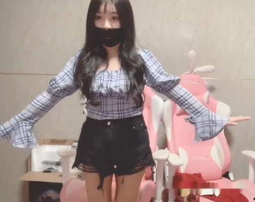 熟女露脸视频,揭秘网络热传露脸视频背后的故事