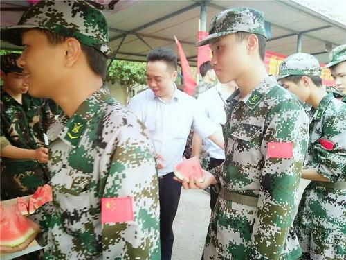 最新军训跳舞吃瓜黑料,揭秘跳舞吃瓜背后的黑料真相