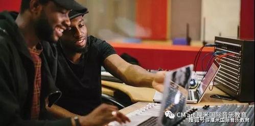 吃瓜爆料恋情大学,大学生恋情曝光，甜蜜瞬间引热议