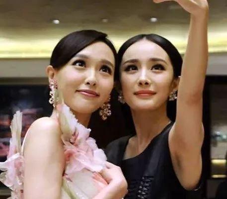 吃瓜群众黑料泄密唐嫣婚纱,吃瓜群众黑料泄密背后的甜蜜瞬间