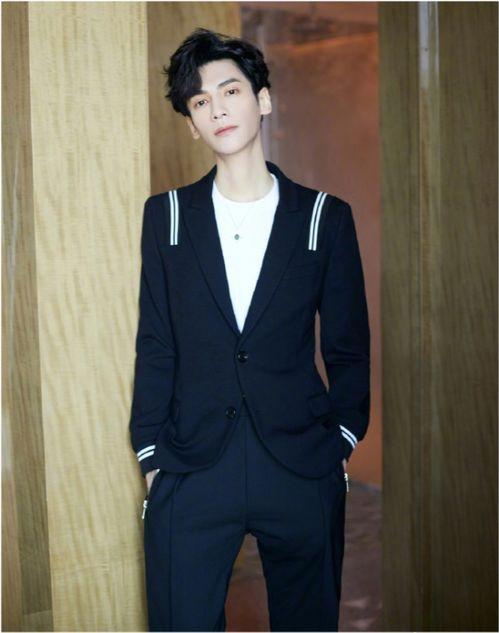 罗云熙今日吃瓜,娱乐圈幕后故事大揭秘